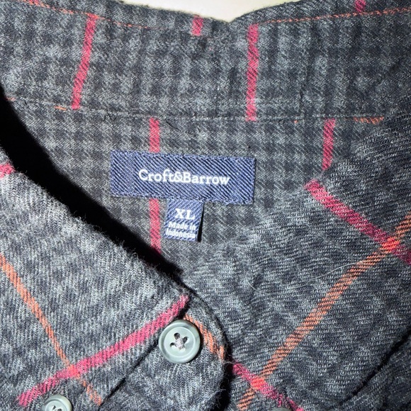 Croft & Barrow Men’s Extra Soft Flannel Plaid Button Down Shirt - Gray/Red - XL - Picture 3 of 5